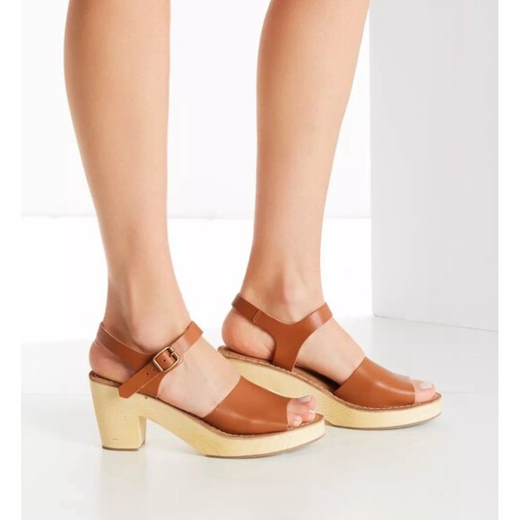 URBAN OUTFITTERS Tan Leather Wooden Platform Heel Rita Boho Clogs‎ 9 NWOB - Picture 2 of 13